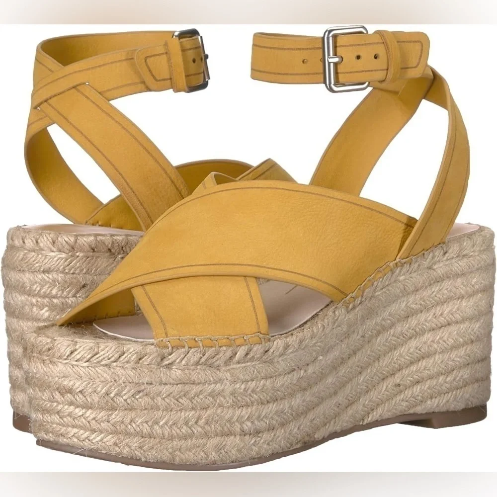 Dolce Vida Cassie Size 8.5 Honey Nubuck Vegan Leather Buckle Platform Sandals